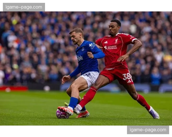 场边冲突：诺丁汉森林与伯恩利教练组成员发生争执