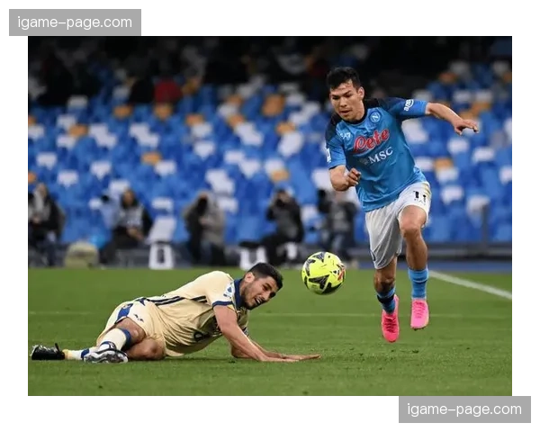 新星观察：热那亚20岁边翼卫在三月比赛中展现出色的上下往返能力